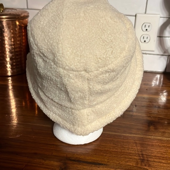 Fuzzy ladies bucket hat. Adjustable strap inside. New approx 22 inches around - Picture 2 of 3